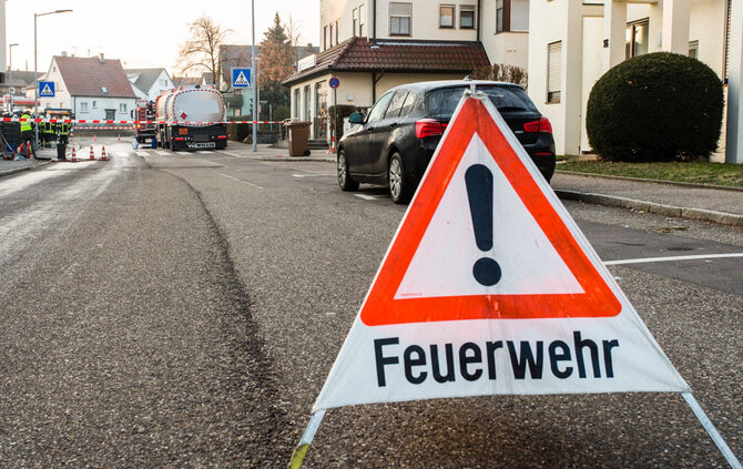 Heizöl ausgelaufen: Ortsdurchfahrt gesperrt - Bild 09_5