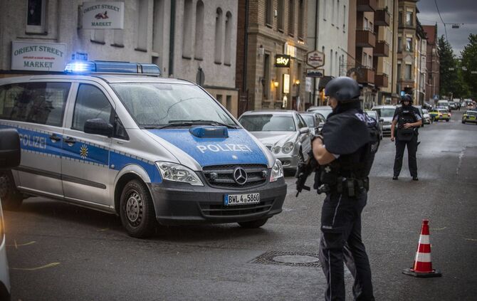 Bedrohungslage wÃ¤hrend Gedenkfeier: Polizei evakuiert Lutherkirche_1