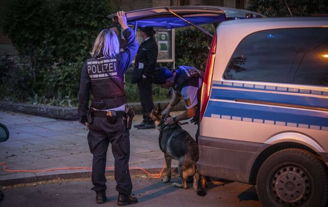 Bedrohungslage wÃ¤hrend Gedenkfeier: Polizei evakuiert Lutherkirche_2