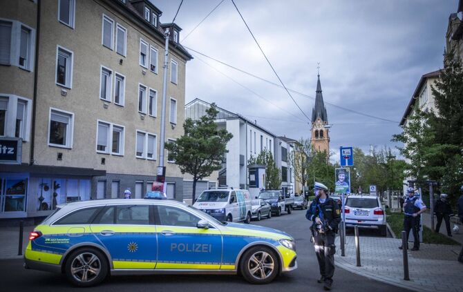 Bedrohungslage wÃ¤hrend Gedenkfeier: Polizei evakuiert Lutherkirche_6