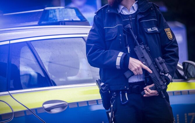 Bedrohungslage wÃ¤hrend Gedenkfeier: Polizei evakuiert Lutherkirche_7