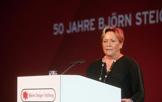 Die Björn-Steiger-Stiftung feiert ihr 50-jähriges Bestehen.  - Bild 47_34