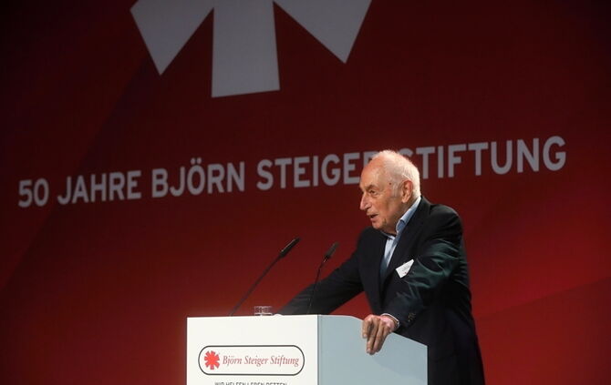 Die Björn-Steiger-Stiftung feiert ihr 50-jähriges Bestehen.  - Bild 33_48