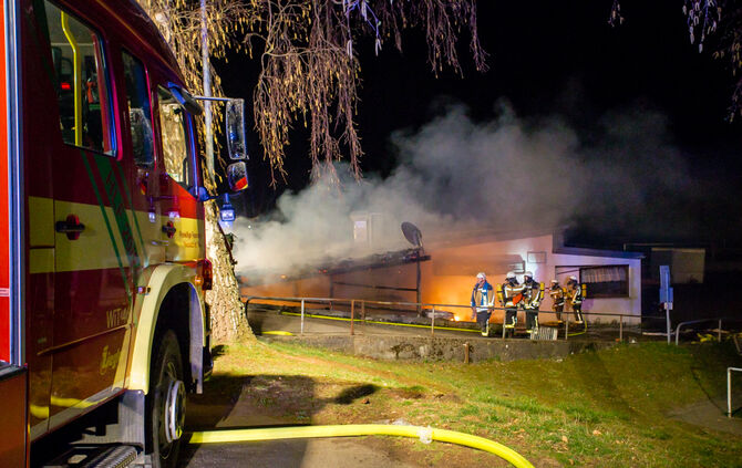 Brand beim SV Unterweissach - Bild 01_5
