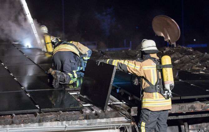 Brand beim SV Unterweissach - Bild 03_6