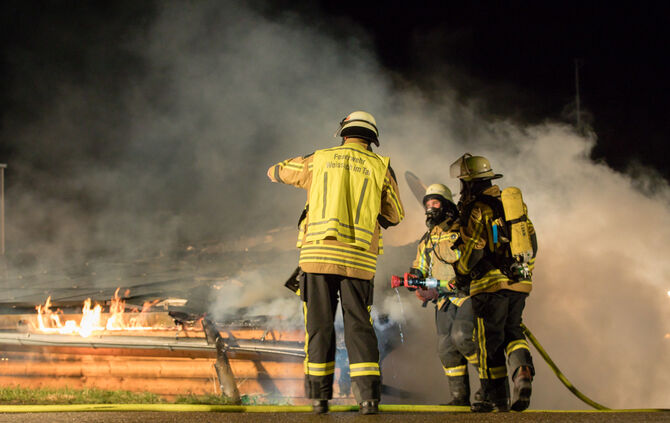 Brand beim SV Unterweissach - Bild 13_15