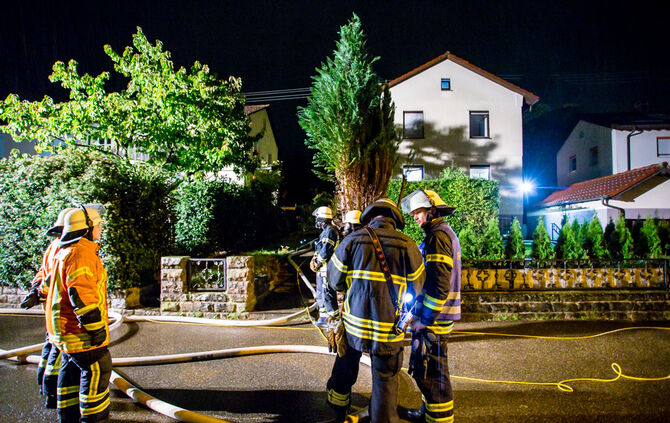 Brand im Wohnzimmer - Bild 09_5