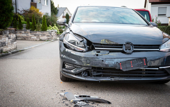 Unfall mit Paketauto - Bild 02_1