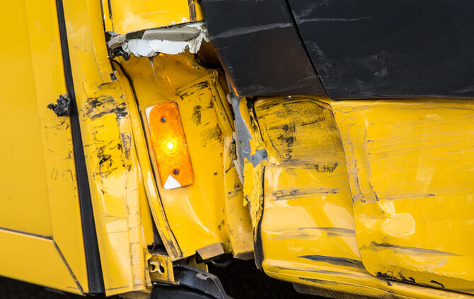 Unfall mit Paketauto - Bild 06_6