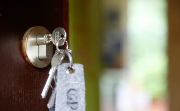 Wohnung Schlüssel Miete Vermieter symbol symbolbild symbolfoto