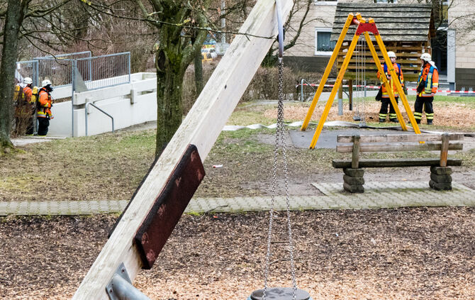 Feuerwehreinsatz wegen giftiger Dämpfe_16