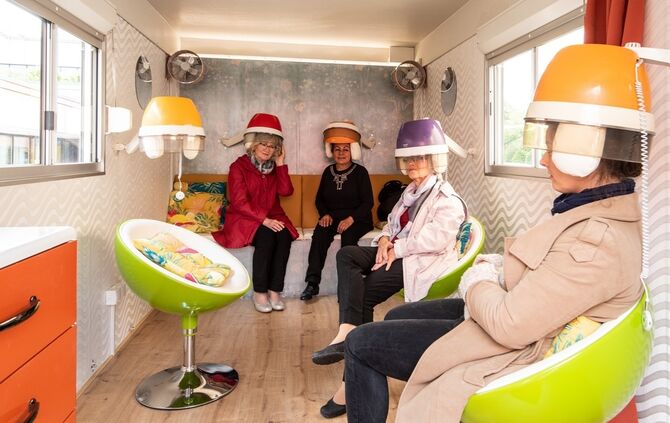 Pop-up-Friseursalon als Erzählstube_0