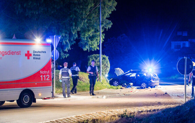 Honda schanzt über Kreisverkehr - Bild 14_13