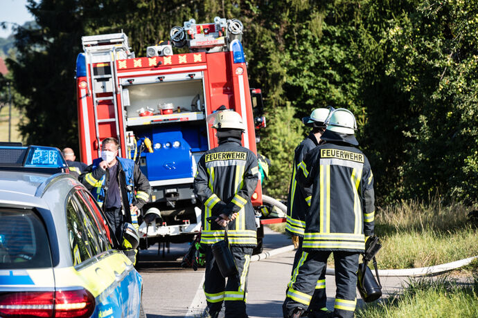 Ein Toter bei Brand einer Gartenhütte, Schorndorf-Schornbach, 01.08.2020.