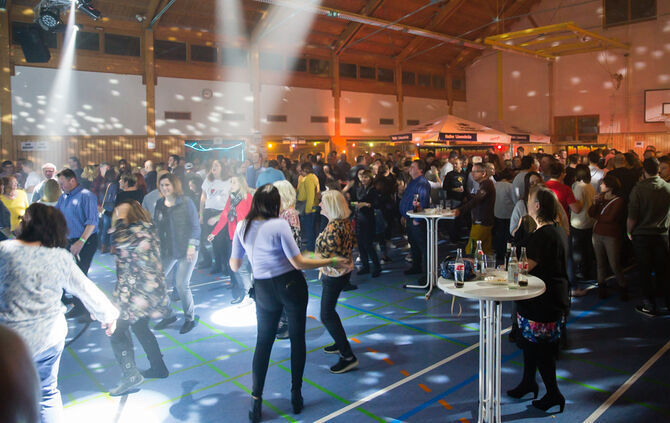 Mega Oldie Party - Bild 24_24