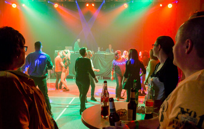 Mega Oldie Party - Bild 26_26