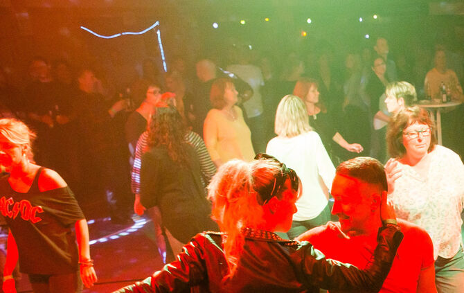 Mega Oldie Party - Bild 27_27