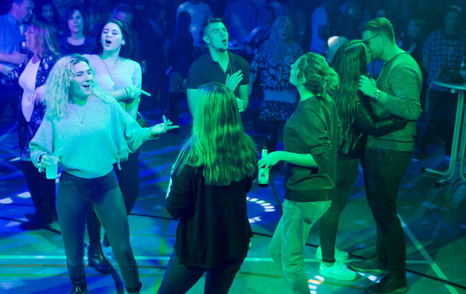 Mega Oldie Party - Bild 31_30