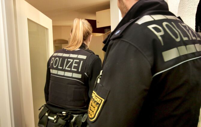 EinbruchGaby5_0 Symbolbild Symbolfoto Symbol