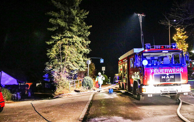 Feuerwehreinsatz in Einfamilienhaus - Bild 02_10