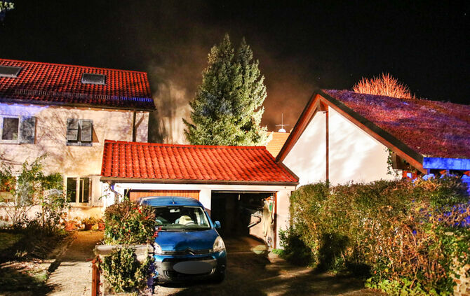 Feuerwehreinsatz in Einfamilienhaus - Bild 01_11