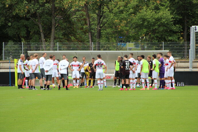 VfB Trainigsauftakt Training Robert-Schlienz Stadion