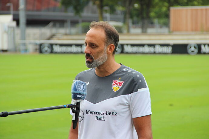 Matarazzo VfB Training Mikrofon Mikro Kamera
