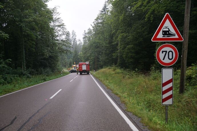 Welzheim: Fahrerin kommt von Fahrbahn ab und landet in Boeschung