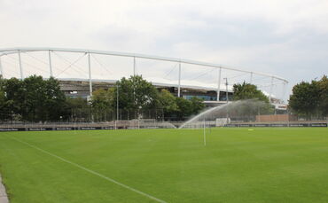 VfB Robert-Schlienz Stadion Mercedes-Benz Arena Training Symbolbild