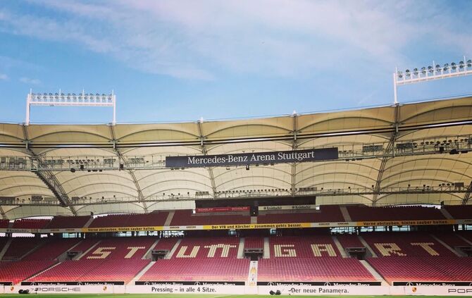 Public Viewing In Der Mercedes Benz Arena Vfb Stuttgart Zeitungsverlag Waiblingen