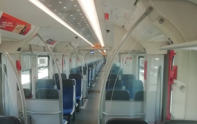 Leere S-Bahn