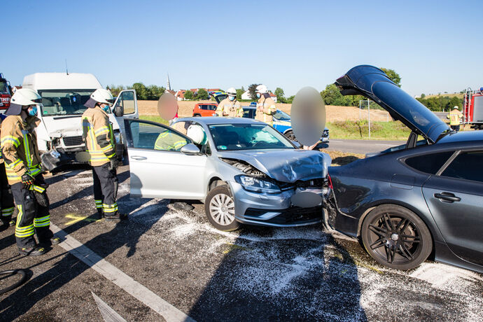 Unfall, Todeskreuzung, Ludwigsburger Str. & L1197, Fellbach-Oeffingen, 06.08.2020.