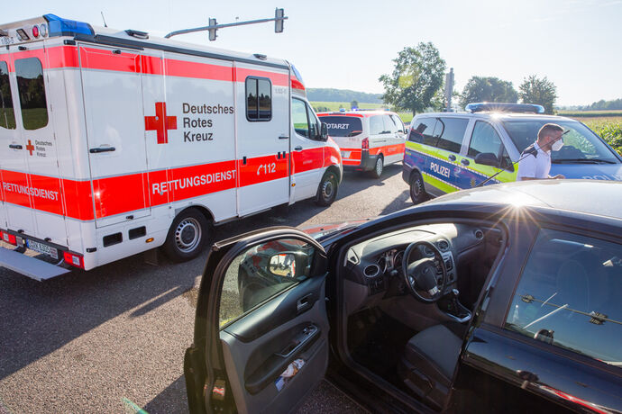Unfall, Todeskreuzung, Ludwigsburger Str. & L1197, Fellbach-Oeffingen, 06.08.2020.
