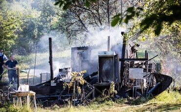 Ein Toter bei Brand einer Gartenhütte, Schorndorf-Schornbach, 01.08.2020.
